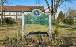113 15th Street 1C, Garden City, NY 11530