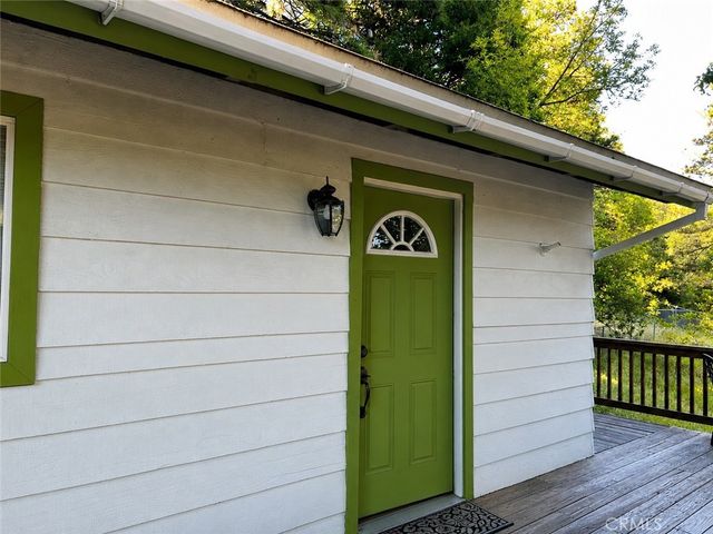 23788 Zuger, Crestline, CA 92325