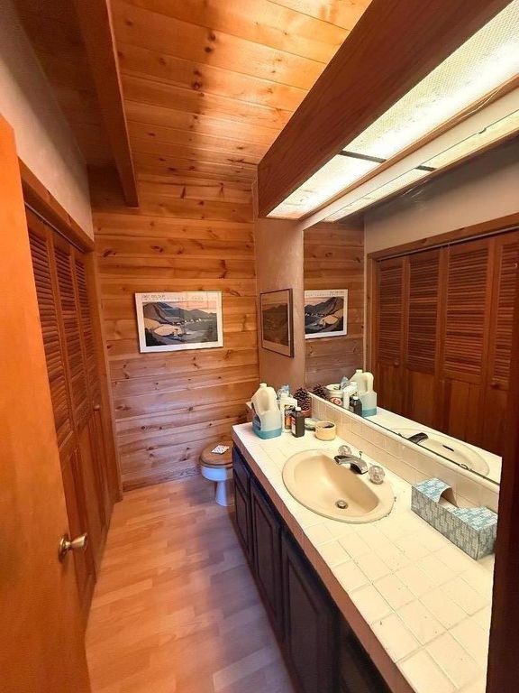 Image 6 of property listing at 419 Corral De Tierra Road, Salinas, CA 93908