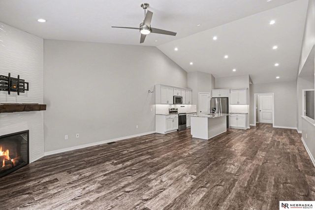 5928 S 93rd Street, Lincoln, NE 68526