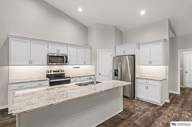 5928 S 93rd Street, Lincoln, NE 68526