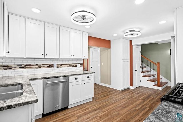 4018 1st St, Superior, WI 54880