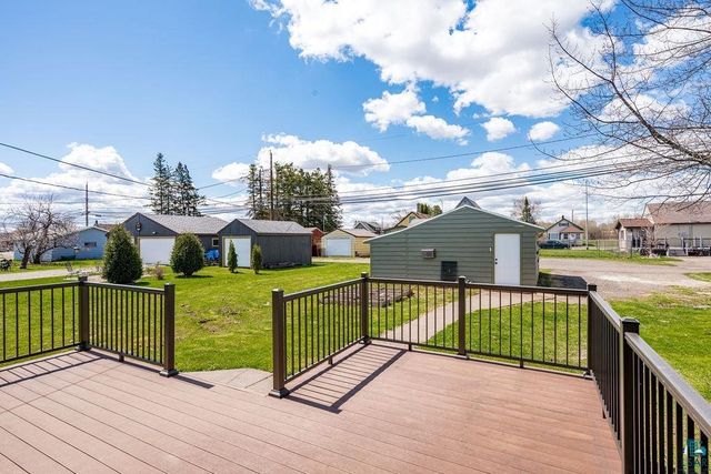 4018 1st St, Superior, WI 54880