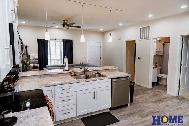 4819 Greenwood Street, Lincoln, NE 68504