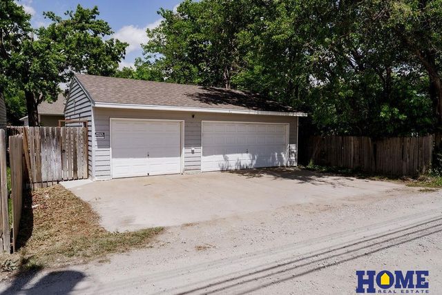 4819 Greenwood Street, Lincoln, NE 68504