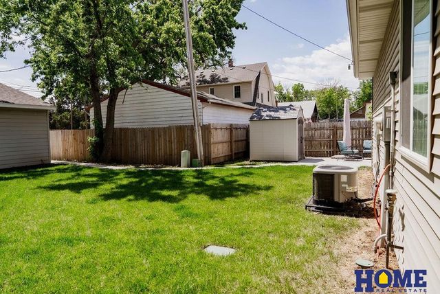 4819 Greenwood Street, Lincoln, NE 68504