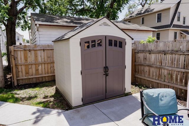 4819 Greenwood Street, Lincoln, NE 68504