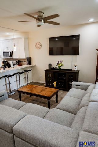 4819 Greenwood Street, Lincoln, NE 68504