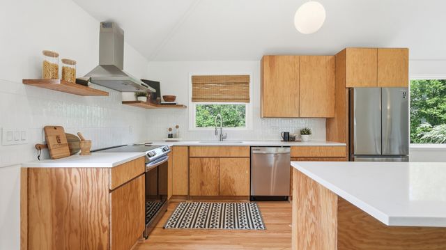 2101 Porter Rd, Nashville, TN 37206