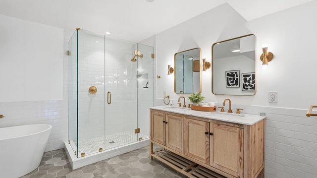 2101 Porter Rd, Nashville, TN 37206