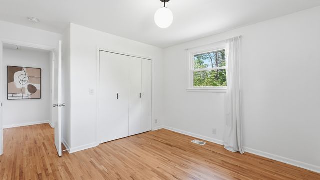 2101 Porter Rd, Nashville, TN 37206