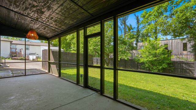 2101 Porter Rd, Nashville, TN 37206