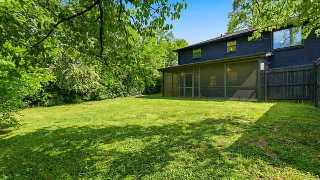 2101 Porter Rd, Nashville, TN 37206