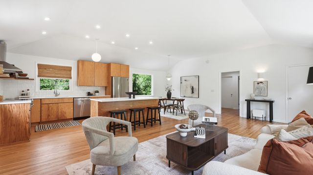 2101 Porter Rd, Nashville, TN 37206