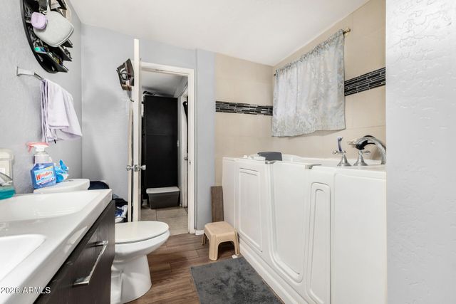 1343 W 6TH Avenue, Mesa, AZ 85202