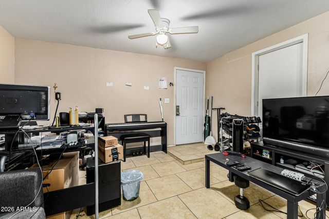 1343 W 6TH Avenue, Mesa, AZ 85202