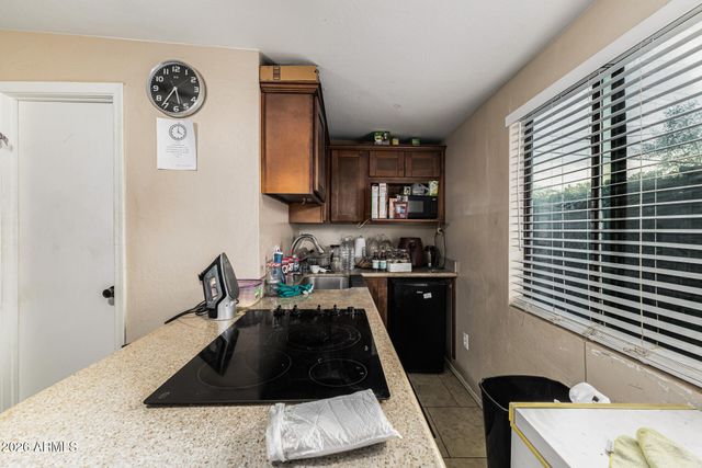 1343 W 6TH Avenue, Mesa, AZ 85202