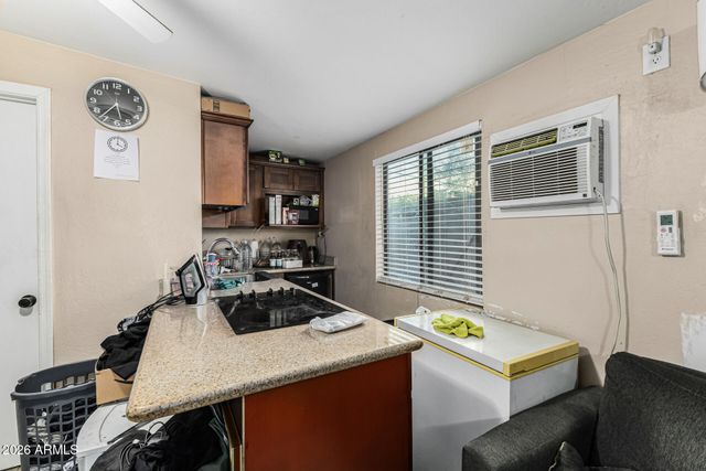 1343 W 6TH Avenue, Mesa, AZ 85202