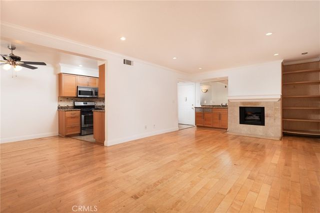 4536 Colbath Avenue 102, Sherman Oaks, CA 91423
