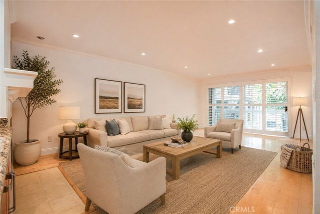 4536 Colbath Avenue 102, Sherman Oaks, CA 91423