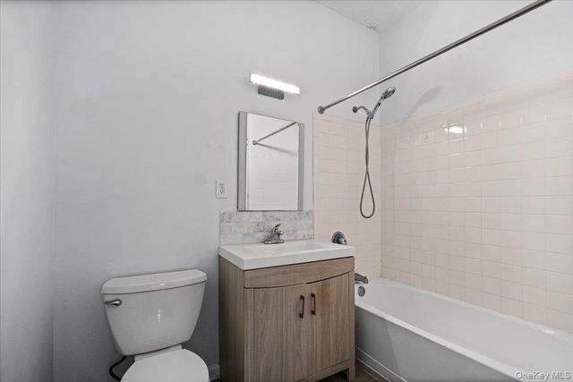 221 Beach 80th Street 1G, Far Rockaway, NY 11693