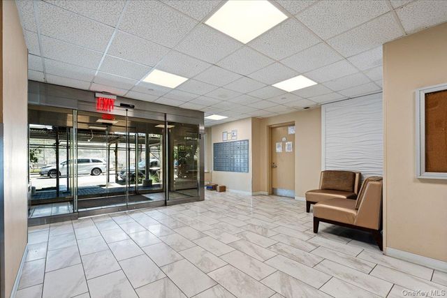 221 Beach 80th Street 1G, Far Rockaway, NY 11693