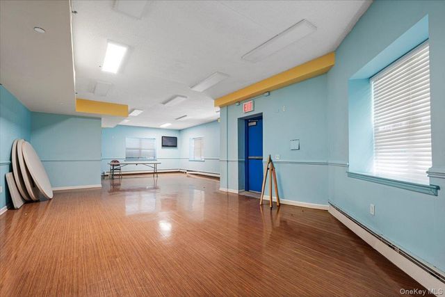 221 Beach 80th Street 1G, Far Rockaway, NY 11693