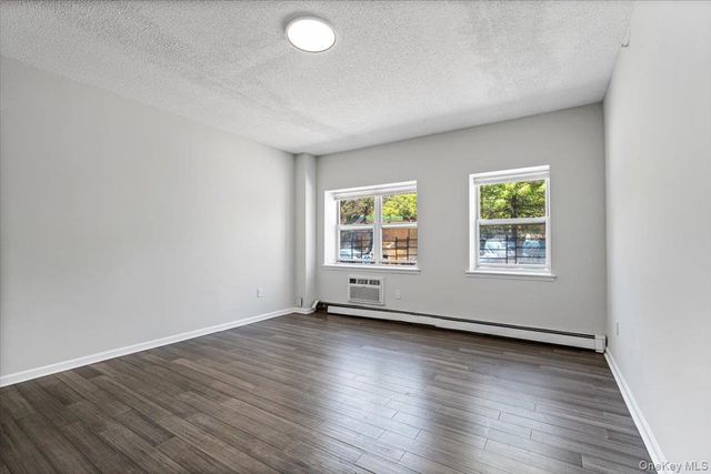 221 Beach 80th Street 1G, Far Rockaway, NY 11693