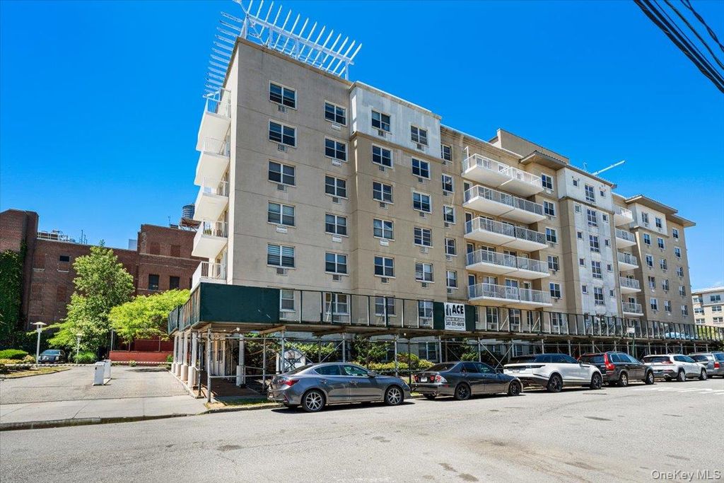 221 Beach 80th Street 1G, Far Rockaway, NY 11693