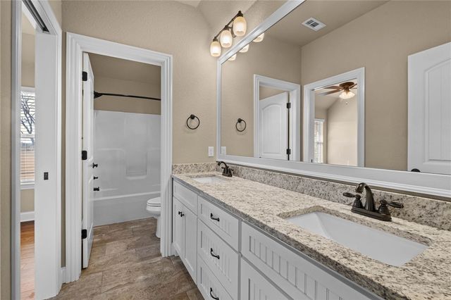 273 Forza Lane, Tontitown, AR 72762