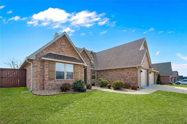 273 Forza Lane, Tontitown, AR 72762