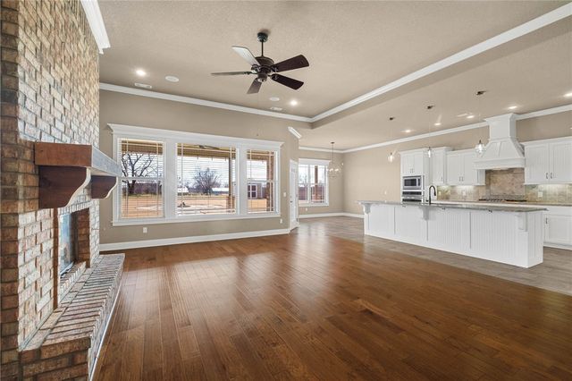 273 Forza Lane, Tontitown, AR 72762