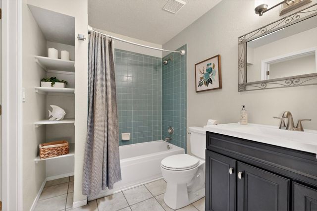2900 Vista Del Rey NE 35D, Albuquerque, NM 87112