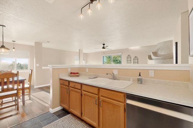 2900 Vista Del Rey NE 35D, Albuquerque, NM 87112