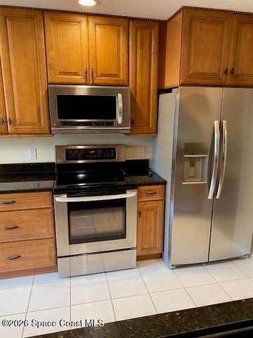 9045 S York Lane S 15e, West Melbourne, FL 32904