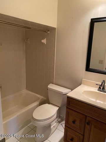 9045 S York Lane S 15e, West Melbourne, FL 32904