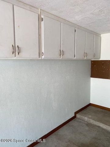 9045 S York Lane S 15e, West Melbourne, FL 32904