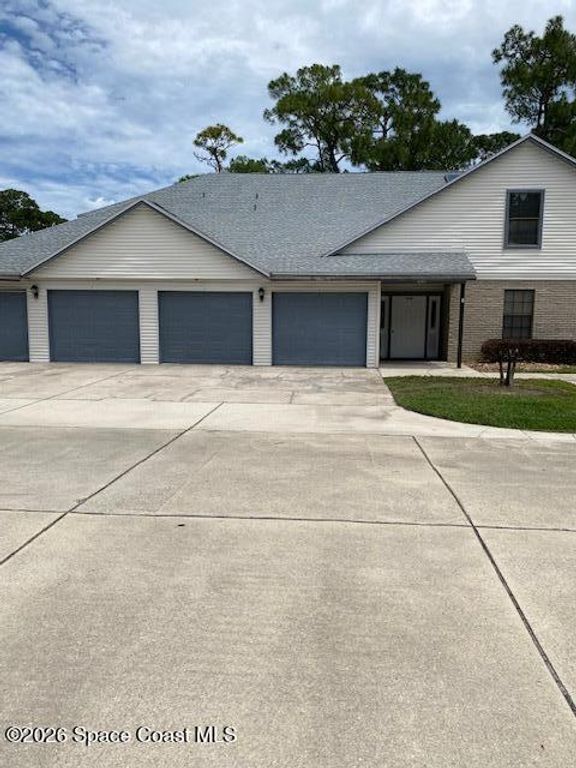 9045 S York Lane S 15e, West Melbourne, FL 32904