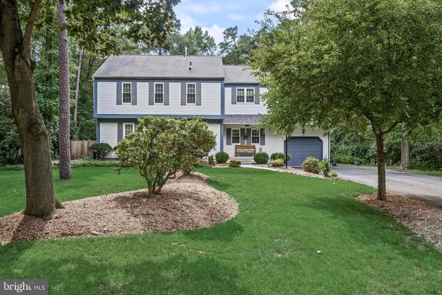 4 YORKSHIRE DR, Medford, NJ 08055