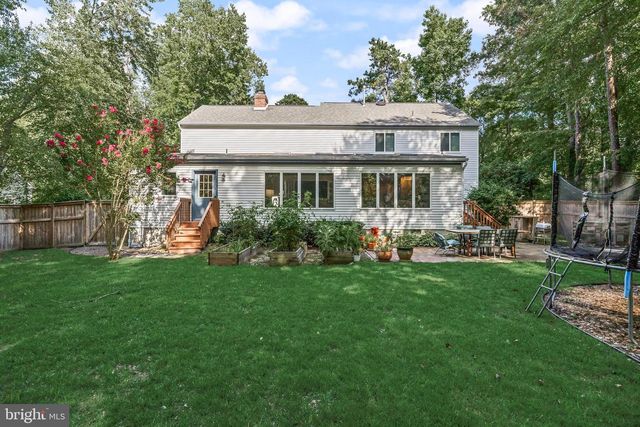 4 YORKSHIRE DR, Medford, NJ 08055