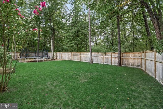 4 YORKSHIRE DR, Medford, NJ 08055