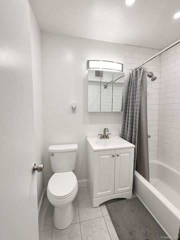 5775 Mosholu Avenue 6L, Bronx, NY 10471