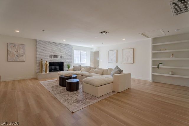 2106 West Oakey Boulevard, Las Vegas, NV 89102