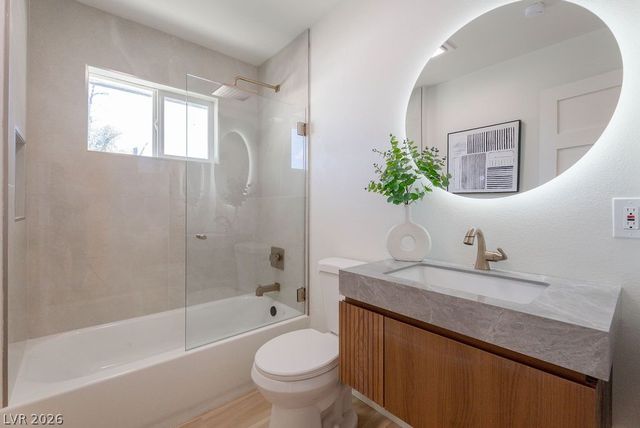 2106 West Oakey Boulevard, Las Vegas, NV 89102