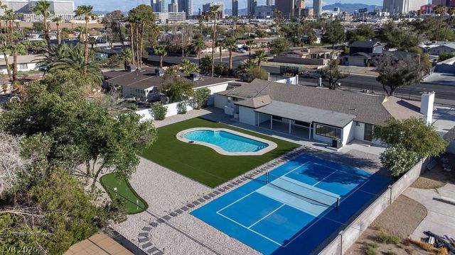 2106 West Oakey Boulevard, Las Vegas, NV 89102