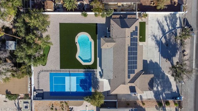 2106 West Oakey Boulevard, Las Vegas, NV 89102