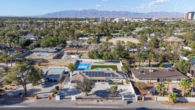 2106 West Oakey Boulevard, Las Vegas, NV 89102