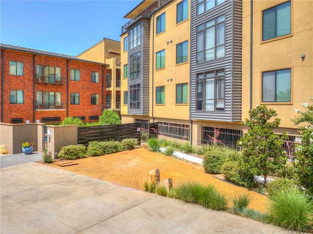 401 E Boyd Street 304, Norman, OK 73069