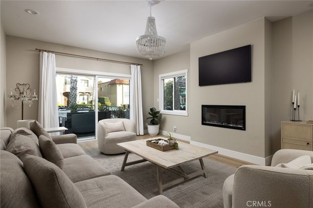207 21st, Huntington Beach, CA 92648