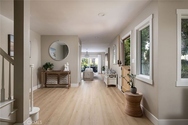 207 21st, Huntington Beach, CA 92648